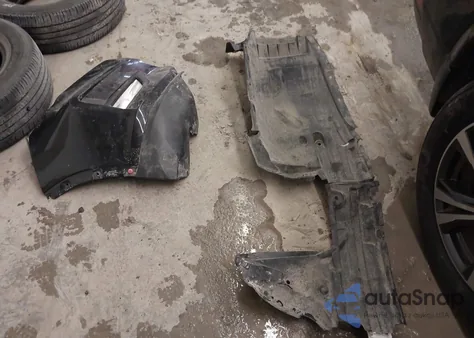 2017 Nissan Rogue Sl z USA, uszkodzony, nr VIN 5N1AT2MT3HC881150